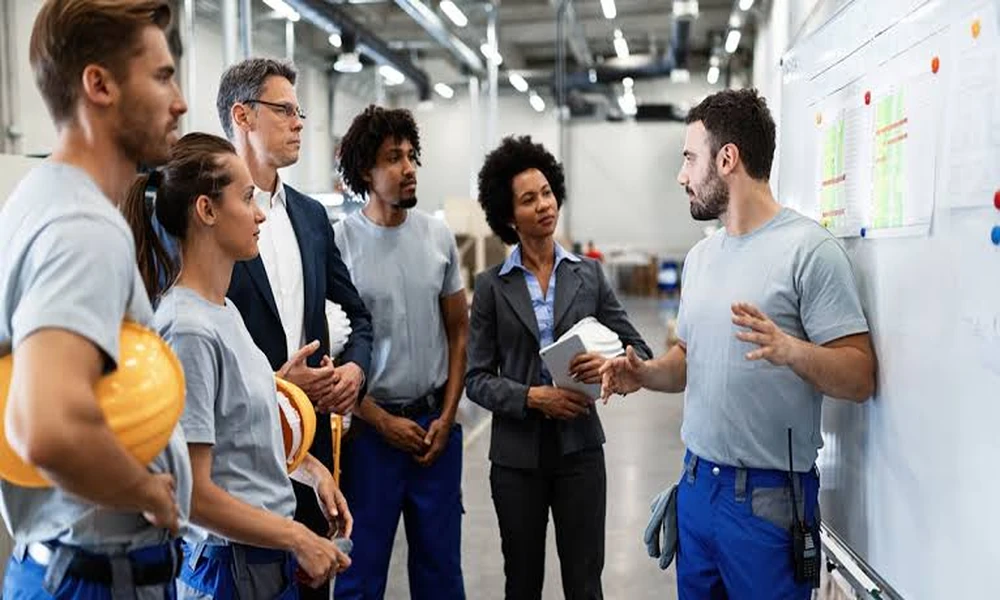 Corporate Training Programs for Employees: Why Soft Skills and Services Matter